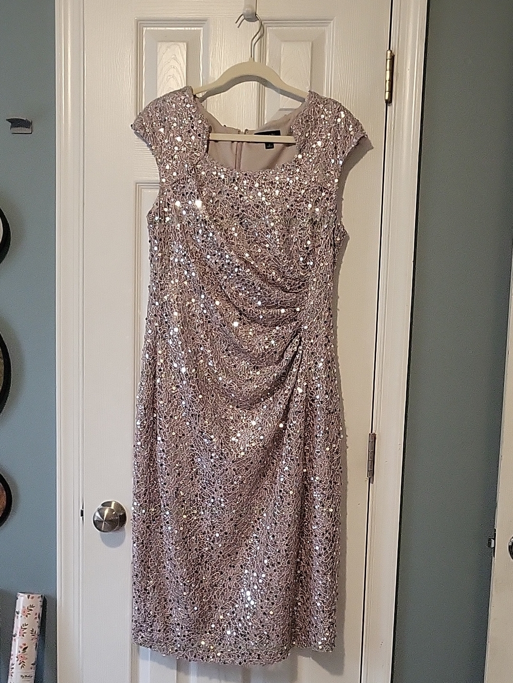Tahari Champagne/Dusty Rose Sequin Lace Midi Dress